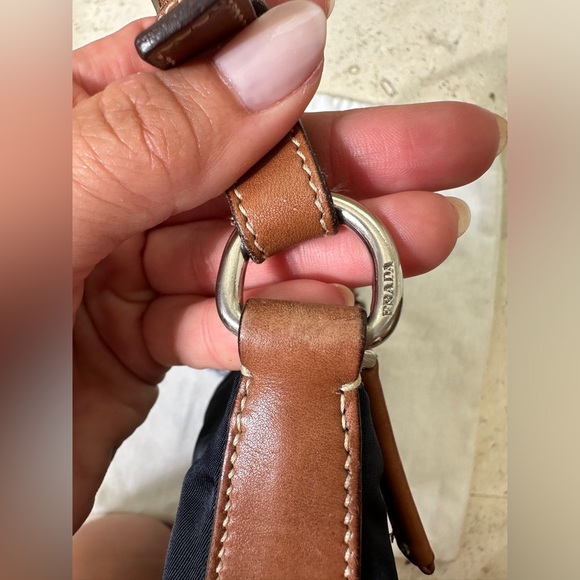 Vintage Prada Navy nylon shoulder bag with tan leather buckle strap - Picture 8 of 15